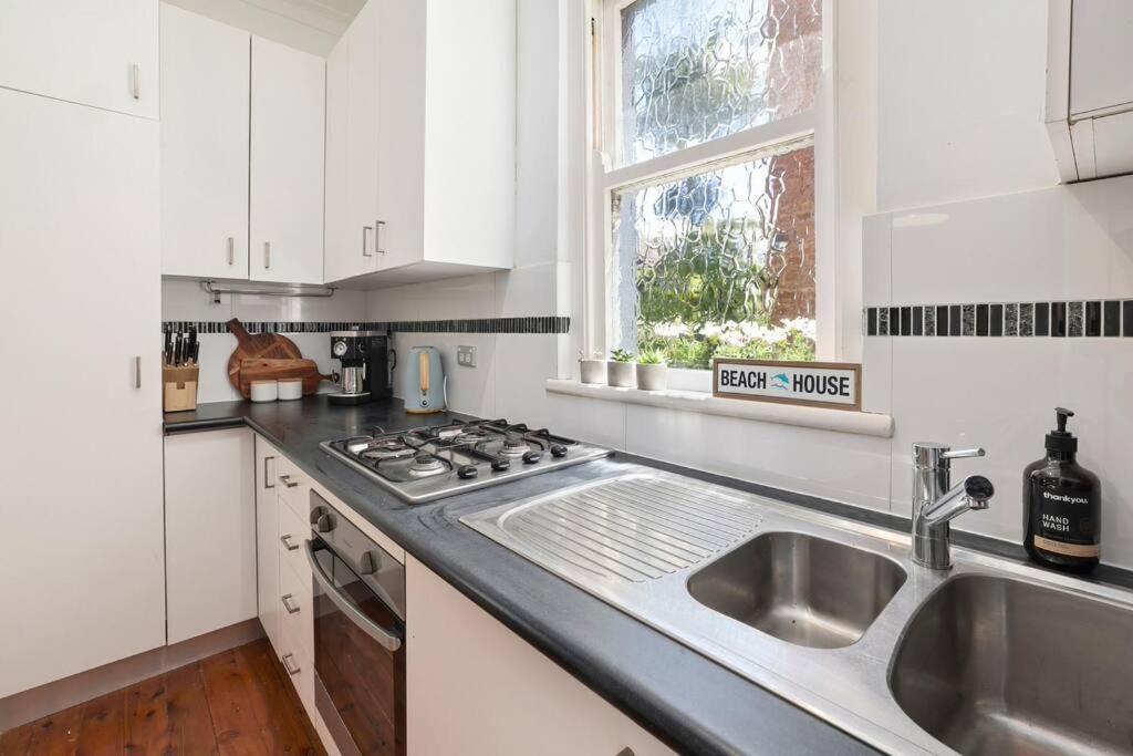 Appartamento Spacious Art Deco In The Heart Of Manly *